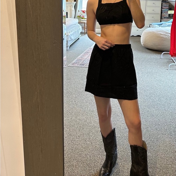 Black skirt set - Picture 3 of 3